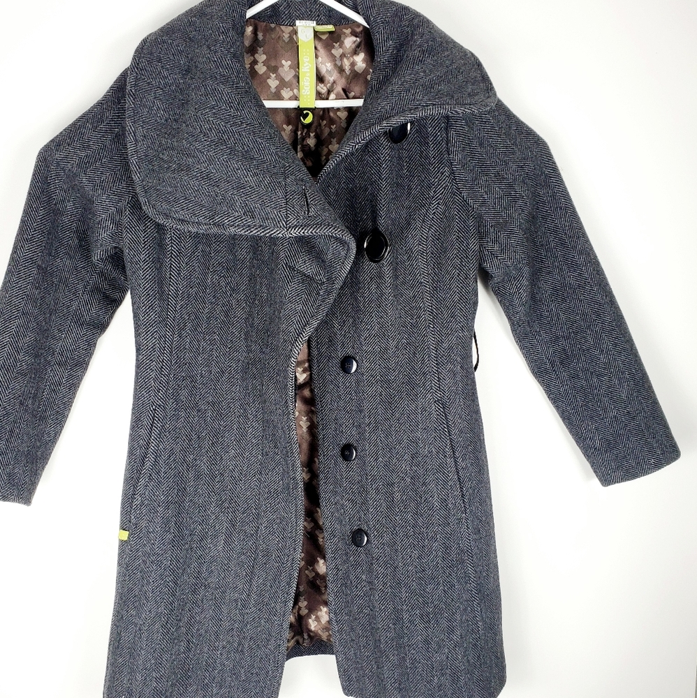 SOIA & KYO- Womens SIZE LARGE -Black Wool Blend Zi